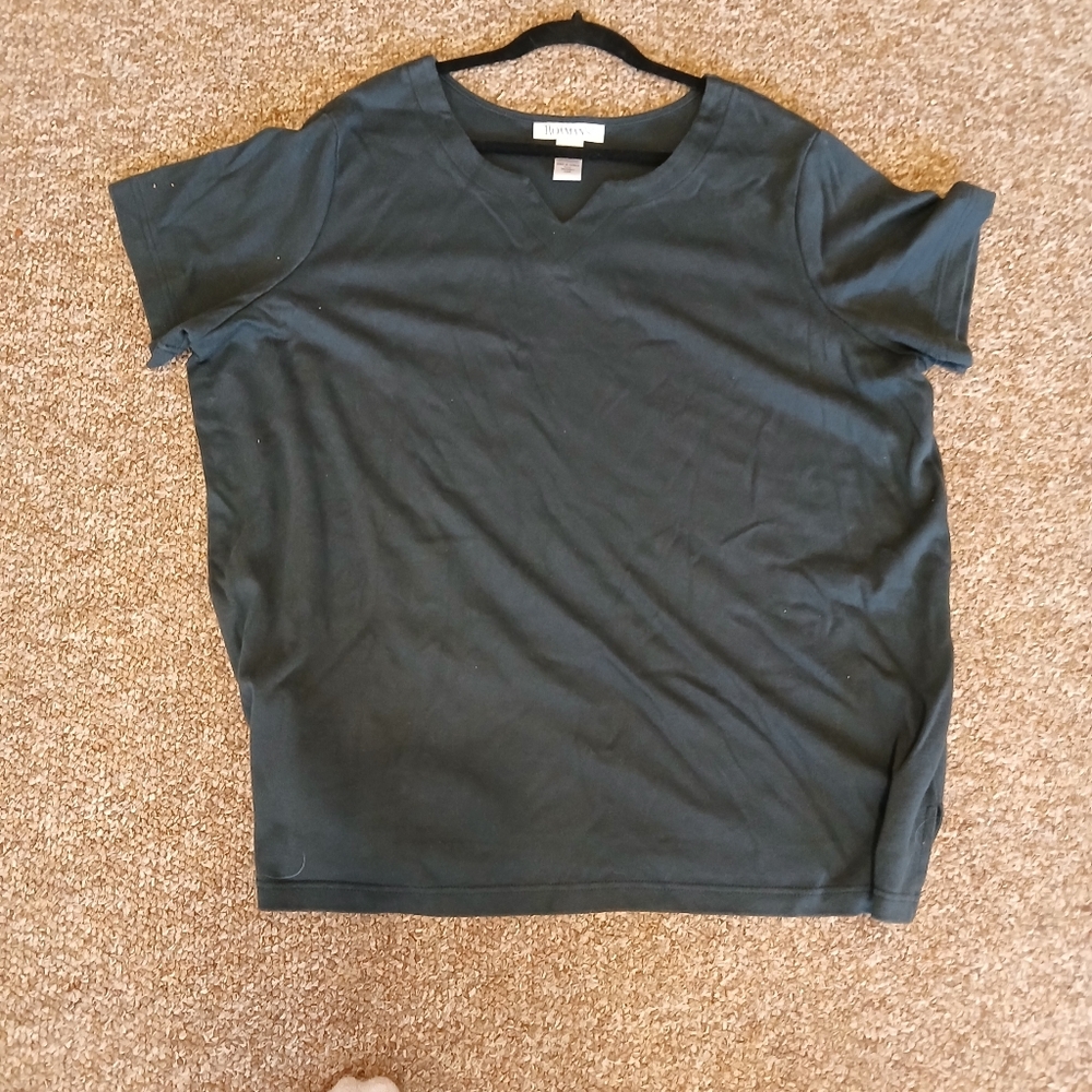 Roaman's Black Short Sleeve V-Neck Tee